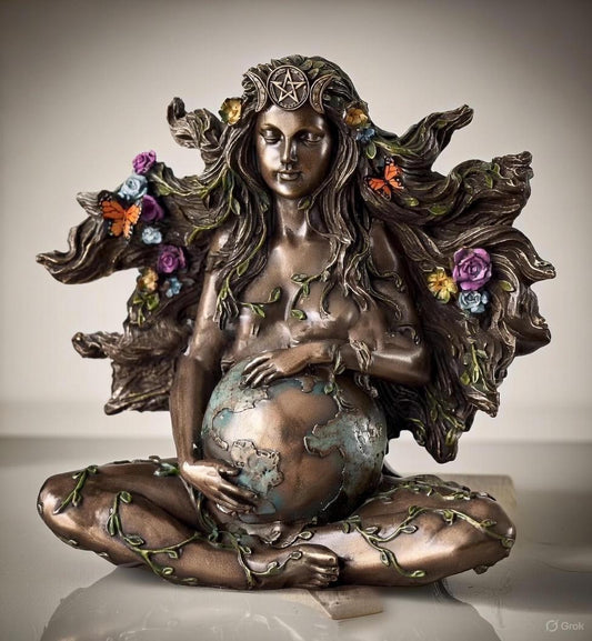 Mother Earth Statue - Goddess Gaia Verdandi Decor